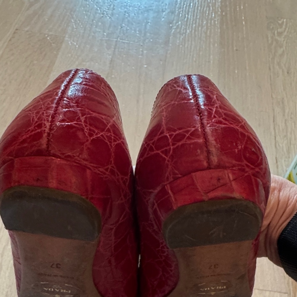 Prada Red Croc-Effect Pointed Toe Flats - Picture 11 of 11